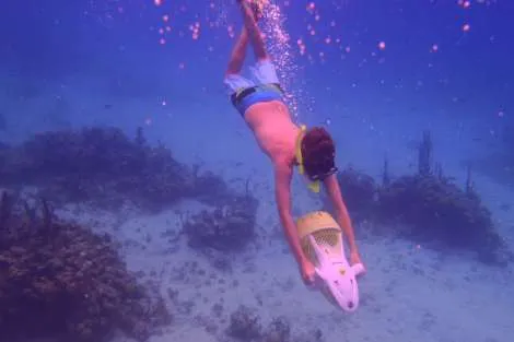 Review img # 64 of the yacht AZULIA II