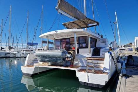 Review img # 6 of the yacht BLUE LAGOON