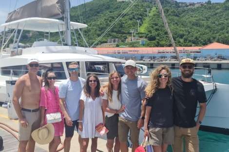 Review img # 57 of the yacht C SISTERS