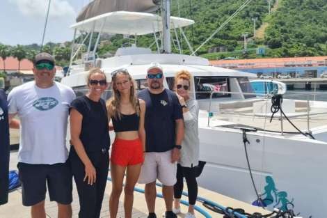 Review img # 54 of the yacht C SISTERS