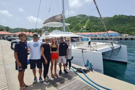 Review img # 55 of the yacht C SISTERS