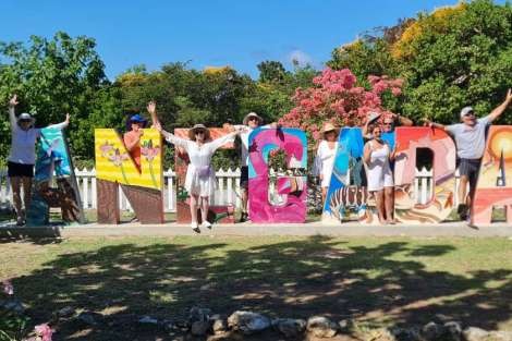 Review img # 44 of the yacht C SISTERS