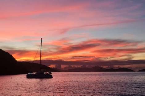 Review img # 41 of the yacht C SISTERS