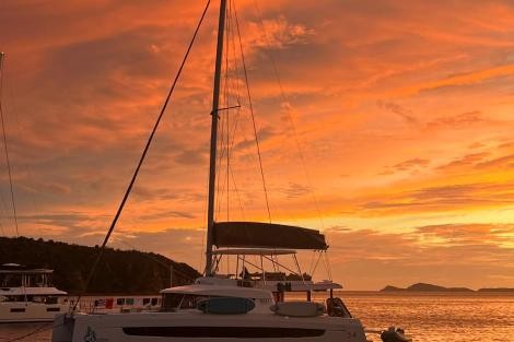 Review img # 13 of the yacht C SISTERS