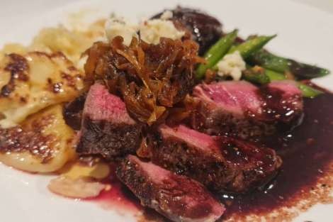 Review img # 3 of the yacht C SISTERS