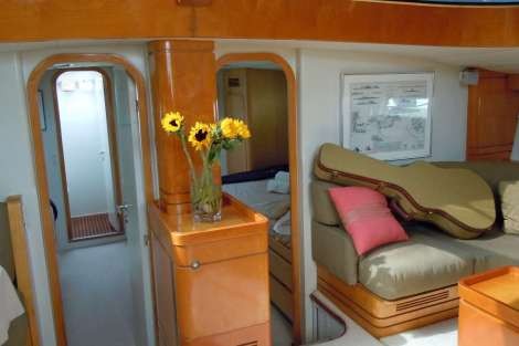 Review img # 5 of the yacht CAP II