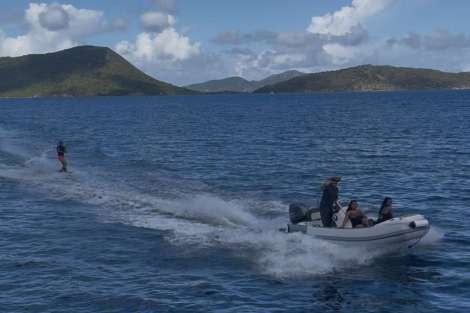 Review img # 2 of the yacht DANTE