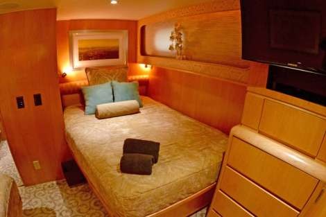 Review img # 8 of the yacht DENISE ROSE