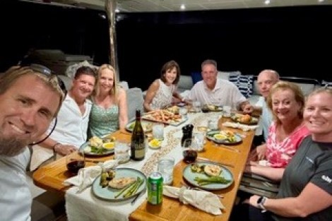 Review img # 4 of the yacht DRAGONFLY