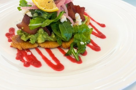 Review img # 17 of the yacht EARNOUT