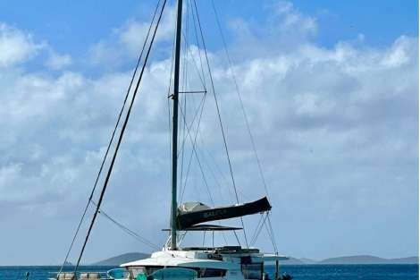 Review img # 3 of the yacht ESCAPADE