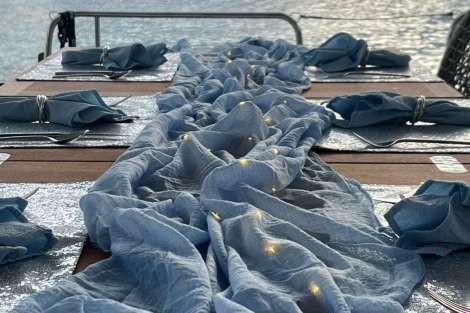 Review img # 30 of the yacht EVENSTAR