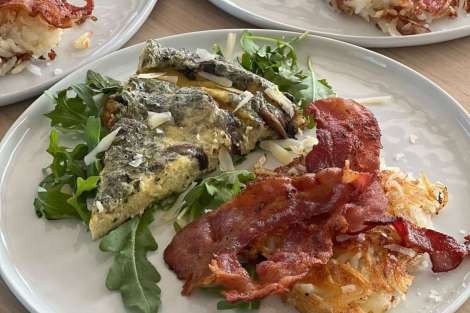 Review img # 11 of the yacht EVENSTAR