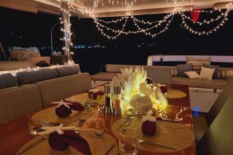 Review img # 33 of the yacht FOXY LADY