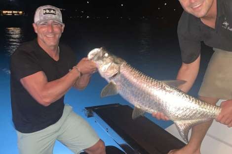 Review img # 28 of the yacht FOXY LADY