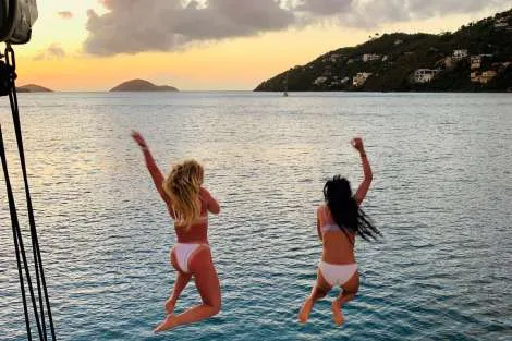 Review img # 3 of the yacht FREESTYLE