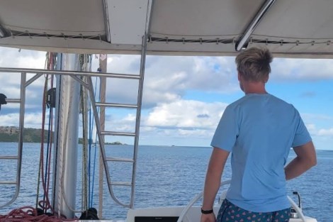 Review img # 3 of the yacht ISLAND KISSES