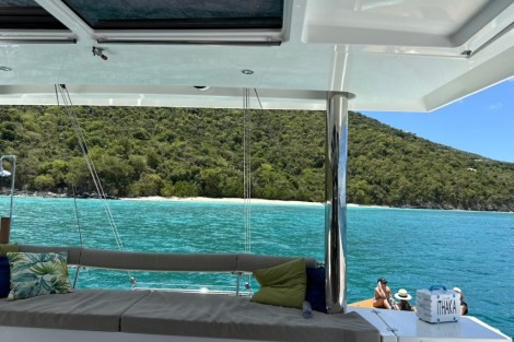 Review img # 5 of the yacht ITHAKA