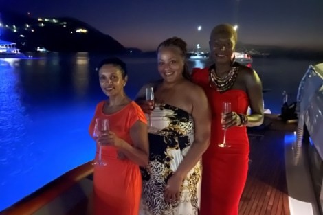 Review img # 2 of the yacht JAN’S FELION