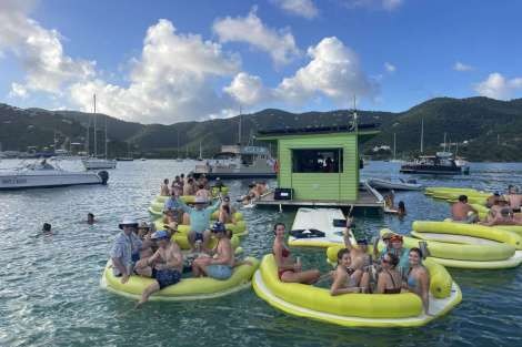 Review img # 74 of the yacht KARMA