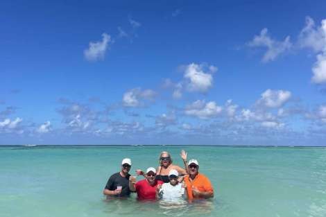 Review img # 38 of the yacht KARMA