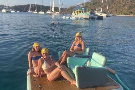 Review img # 18 of the yacht KARMA