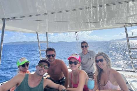 Review img # 4 of the yacht KARMA