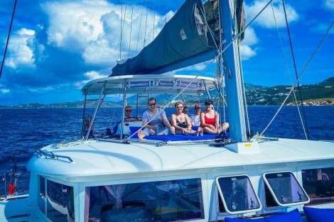 Review img # 18 of the yacht KNOT 5280