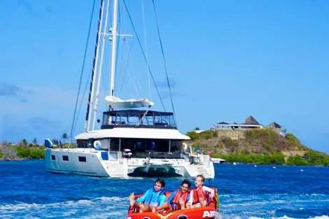 Review img # 15 of the yacht LADY FIONA