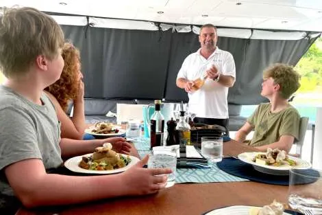 Review img # 33 of the yacht LADY FIONA