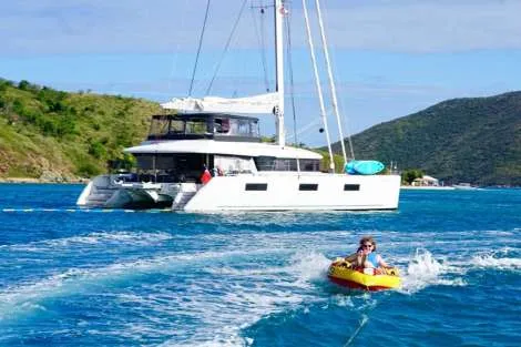 Review img # 34 of the yacht LADY FIONA