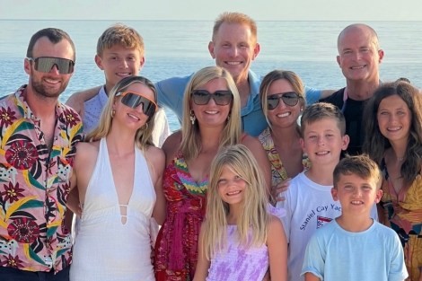 Review img # 6 of the yacht DRIFT (Formerly Location)