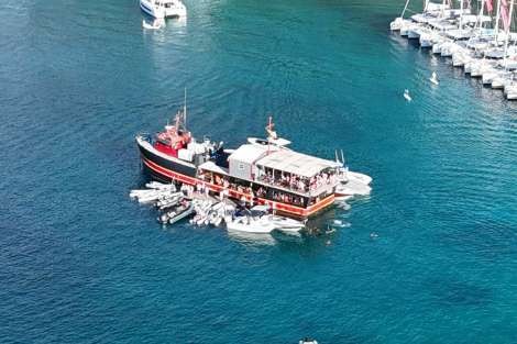 Review img # 3 of the yacht MAKIN MEMORIES