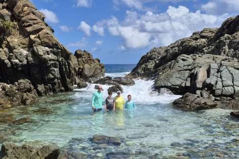 Review img # 8 of the yacht MISS SUMMER