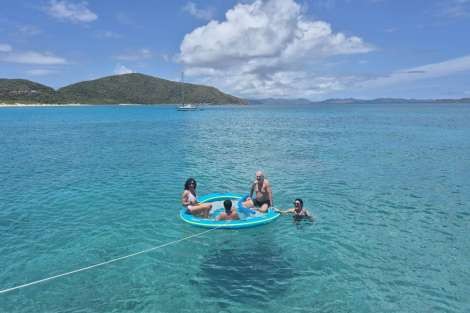 Review img # 1 of the yacht MISS SUMMER