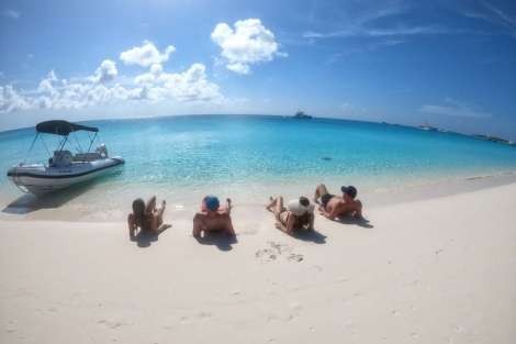 Review img # 141 of the yacht MUCHO GUSTO