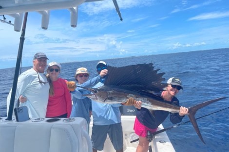 Review img # 59 of the yacht MUCHO GUSTO