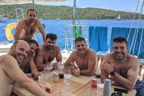 Review img # 6 of the yacht NEMO