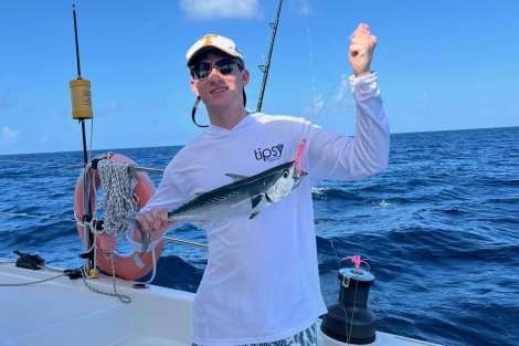 Review img # 10 of the yacht NO INHERITANCE