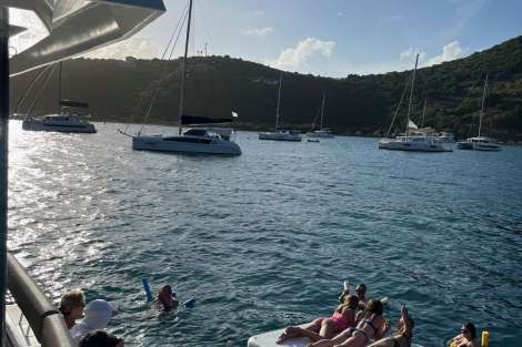 Review img # 11 of the yacht NO INHERITANCE