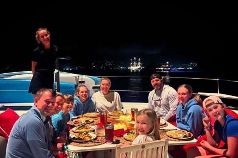 Review img # 74 of the yacht NO INHERITANCE