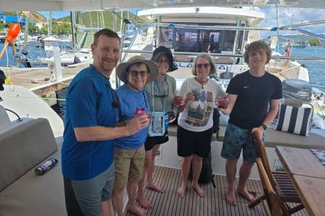 Review img # 2 of the yacht OCEANS 8