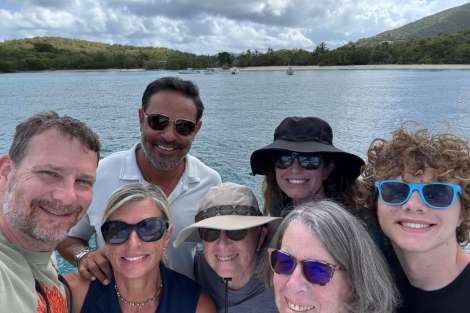 Review img # 1 of the yacht OCEANS 8