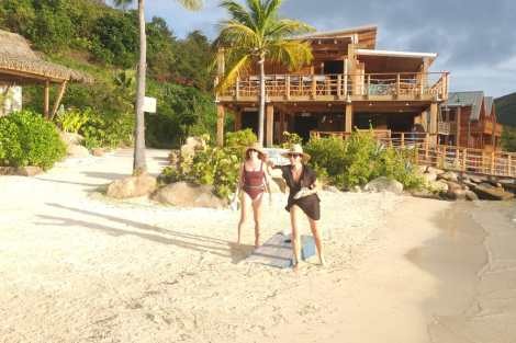 Review img # 2 of the yacht PLUS 10