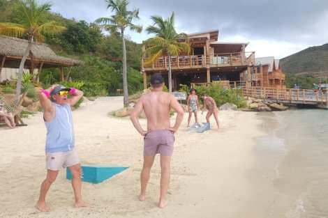 Review img # 4 of the yacht PLUS 10