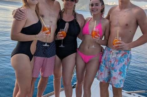 Review img # 16 of the yacht RESPITE AT SEA