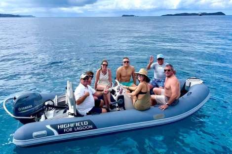 Review img # 99 of the yacht SANDY CINCO