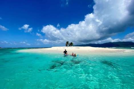 Review img # 6 of the yacht SANDY CINCO