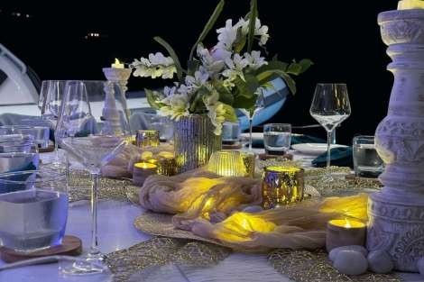 Review img # 3 of the yacht SEVEN