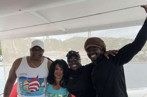 Review img # 21 of the yacht SOME KIND OF WONDERFUL